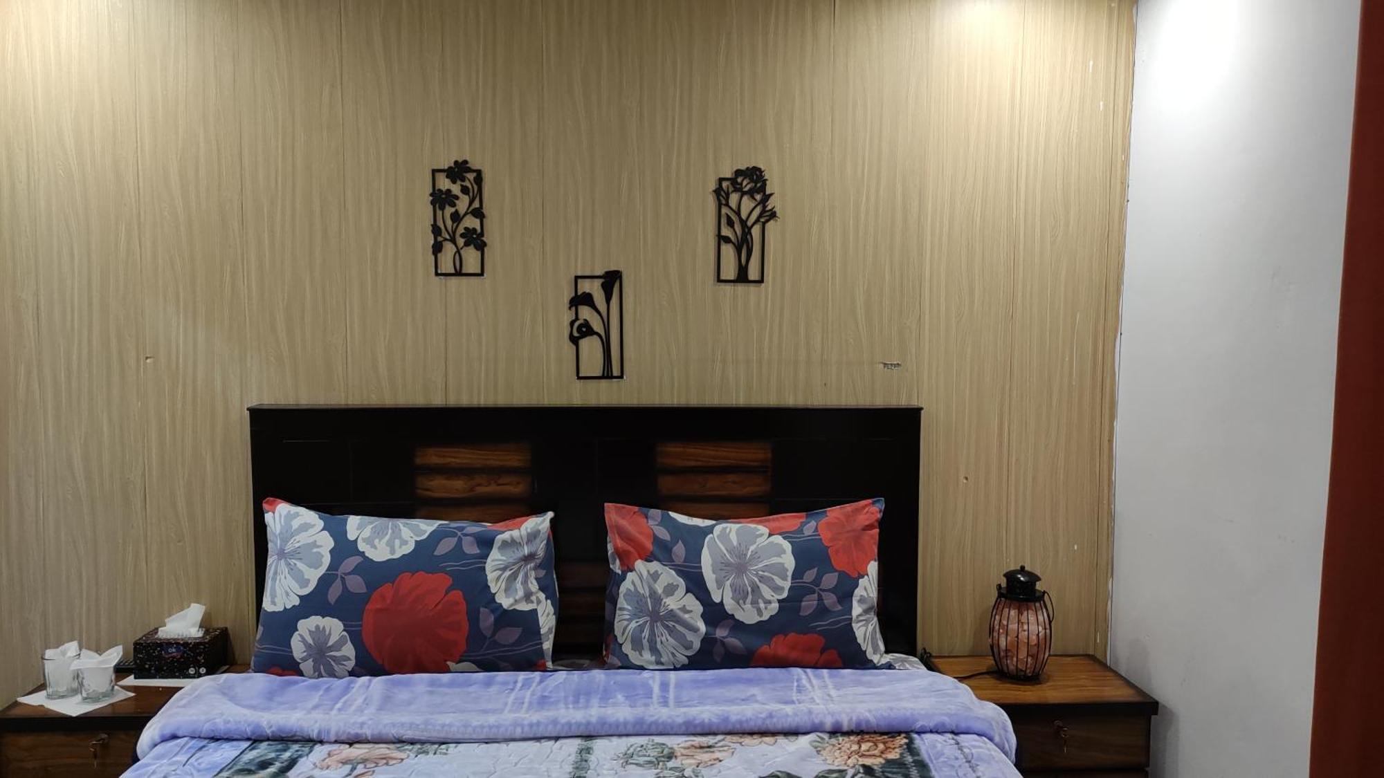 Sunrise Rest House Islamabad Room photo